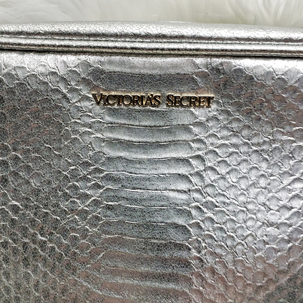 Crossbody bag Y2K Silver Metallic Snake Chunky Chain Victorias Secret NWOT